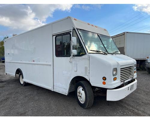 FREIGHTLINER MT45 Chassis Complete Vehicle