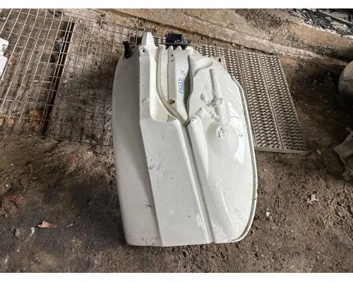 freightliner-st120-fender #1442980
