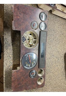 FREIGHTLINER ST120 Instrument Cluster