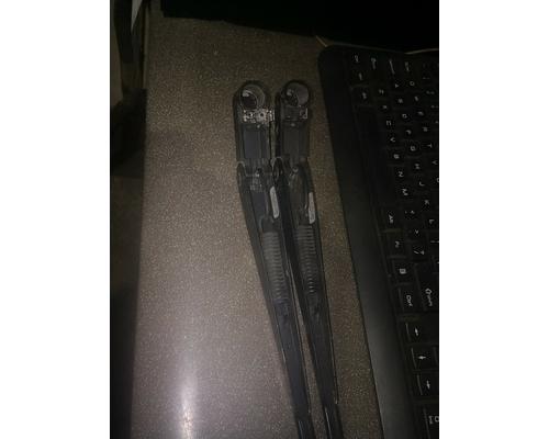 FREIGHTLINER  Windshield Wiper Arm