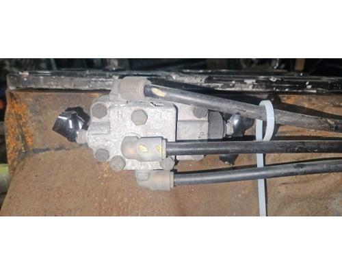 FULLER FAOF-16810C Transmission Assembly