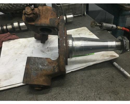 Freightliner CENTURY CLASS 12 Spindle  Knuckle, Front