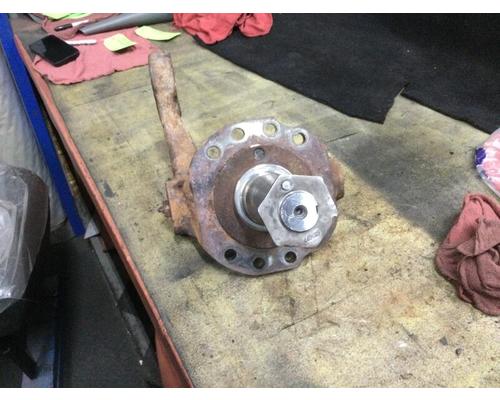 Freightliner CENTURY CLASS 12 Spindle  Knuckle, Front