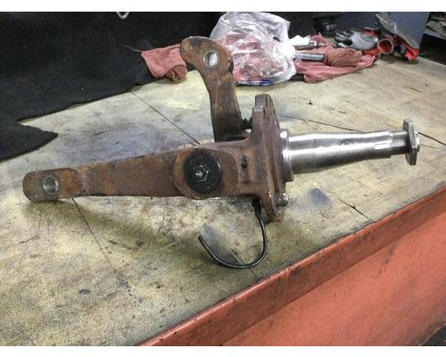 Freightliner CENTURY CLASS 12 Spindle  Knuckle, Front