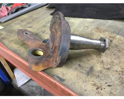 Freightliner CENTURY CLASS 12 Spindle  Knuckle, Front