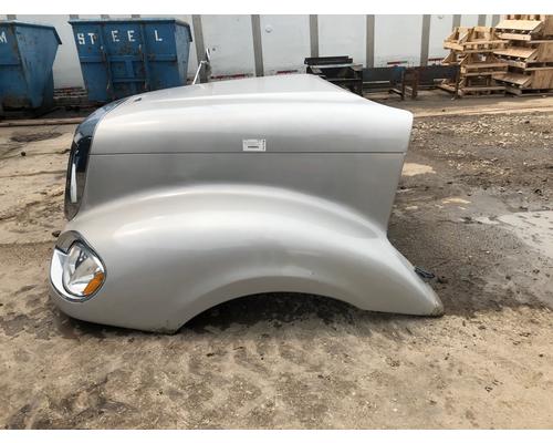 Freightliner COLUMBIA 120 Hood in Council Bluffs, IA $845.00