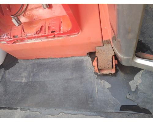 GMC/VOLVO/WHITE GENERAL Hood