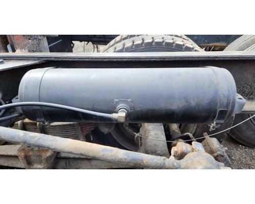 gmc-brigadier-air-tank #1444885