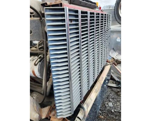 gmc-brigadier-grille #1444916