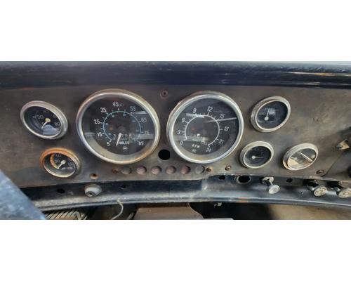 gmc-brigadier-instrument-cluster #1448325