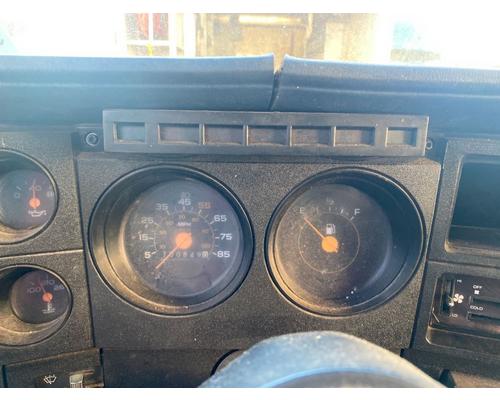  GMC C6000 Instrument Cluster #