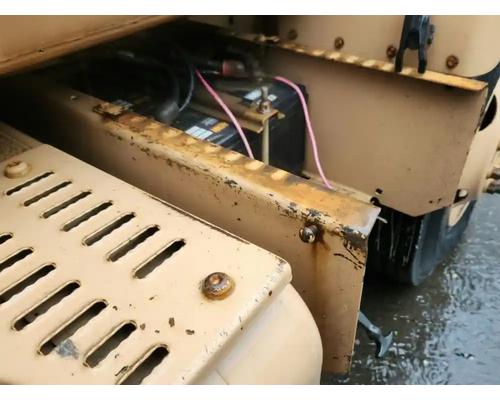 gmc-c7500-battery-box #1425952