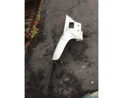 2004-gmc-c7500-fender-extension #1470903