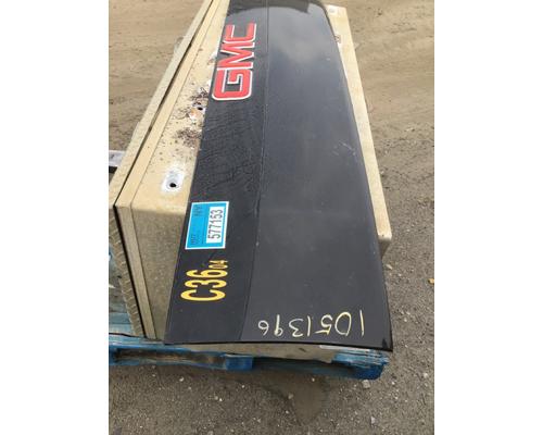 2004-gmc-t7500-cowl #1409247
