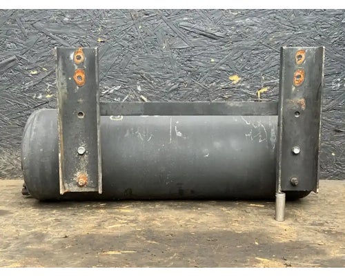  Hino 338 Air Tank #