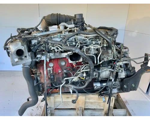  Hino JO8E-VC Engine Assembly #