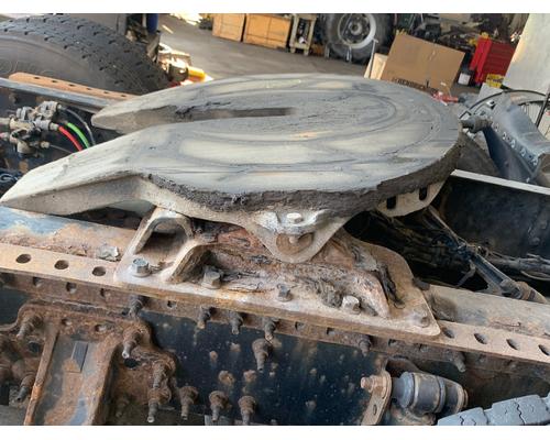 HOLLAND STATIONARY Fifth Wheel