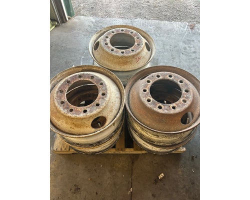 2006 HUB PILOT 22.5 X 8.25 Wheel For Sale in Box Elder, SD – Hatch Trucking & Salvage Parts LLC