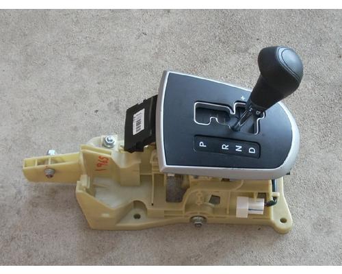 HYUNDAI ACCENT Floor Shift Assembly