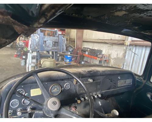 International 1700 LOADSTAR Dash Assembly # International 1700 LOADSTAR Dash Assembly #