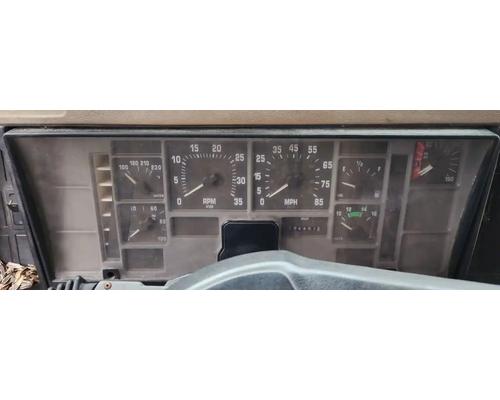  International 2554 Instrument Cluster #