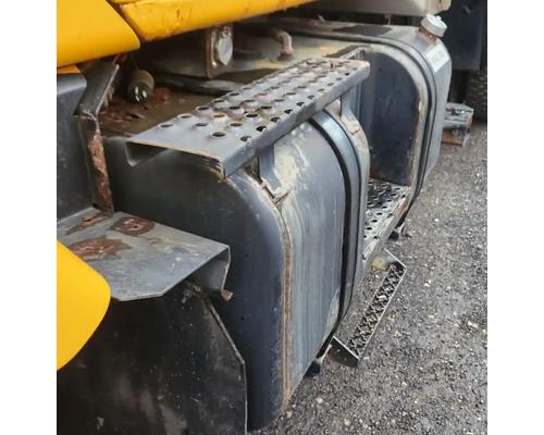 international-2574-fuel-tank #1449525