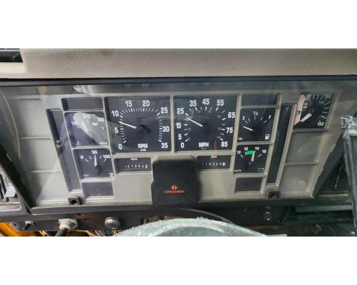  International 2574 Instrument Cluster #