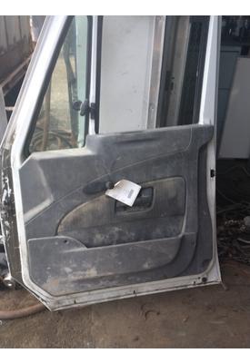 INTERNATIONAL 3200 Door Assembly, Front