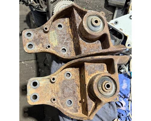 INTERNATIONAL 4300 Cab Mount