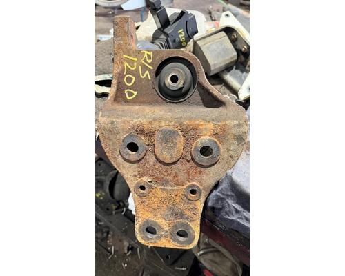 INTERNATIONAL 4300 Cab Mount