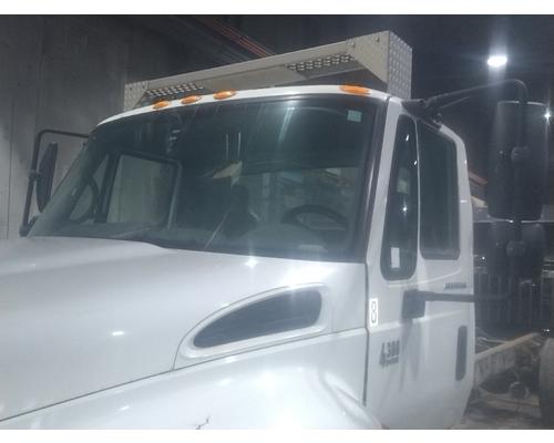 INTERNATIONAL 4300 Cab or Cab Mount