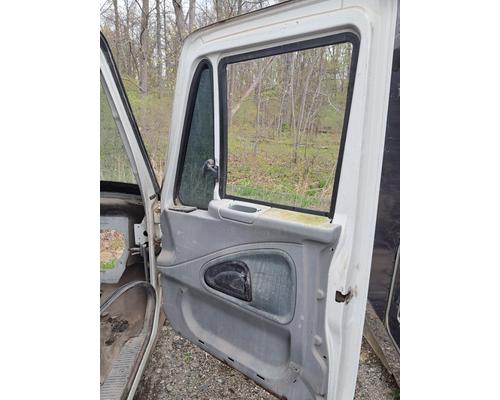 INTERNATIONAL 4300 Cab or Cab Mount