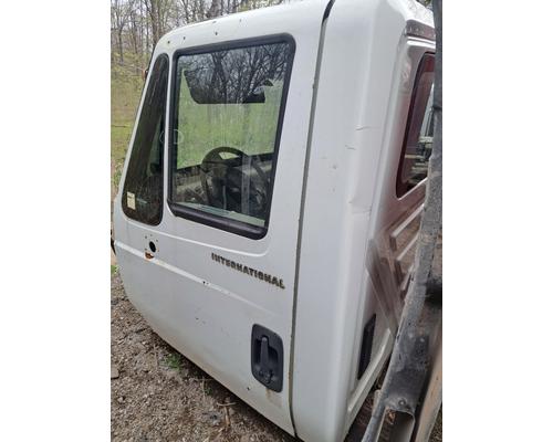 INTERNATIONAL 4300 Cab or Cab Mount