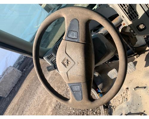 INTERNATIONAL 4300 Cab