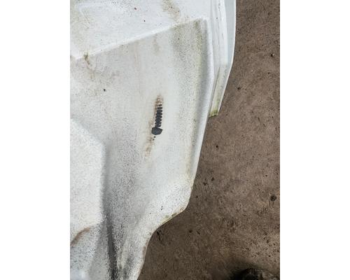 INTERNATIONAL 4300 Fender