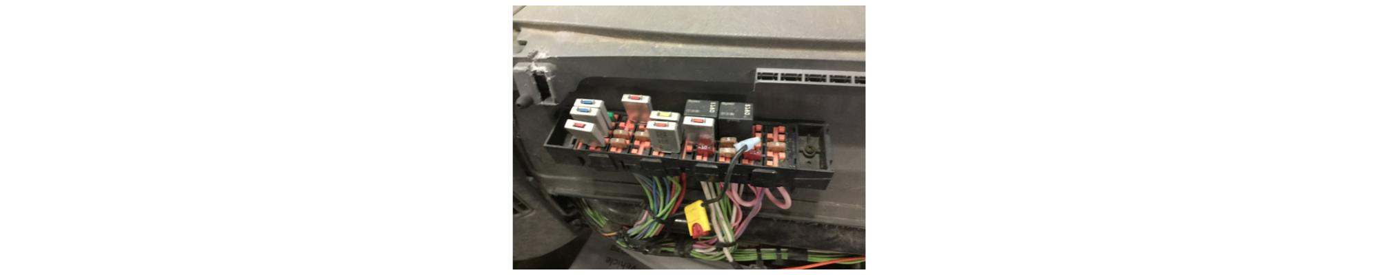 INTERNATIONAL 4300 Fuse Box in Spencer, IA #24613397 international 9000 eagle fuse diagram 