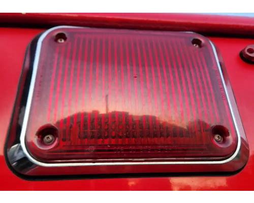 international-4400-lp-tail-lamp #1436572