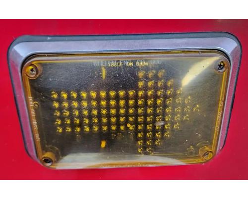 international-4400-lp-tail-lamp #1436574