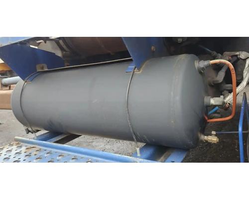International 4400 Air Tank # International 4400 Air Tank #