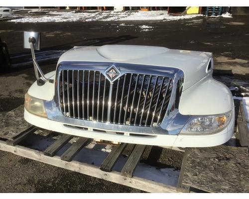 2010 INTERNATIONAL 4400 Hood #