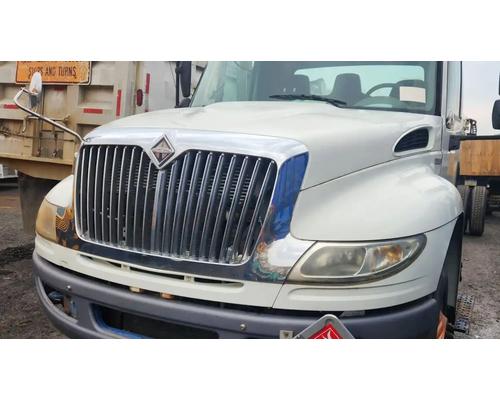  International 4400 Hood #