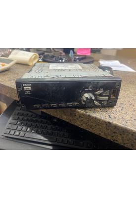 INTERNATIONAL 4400 Radio