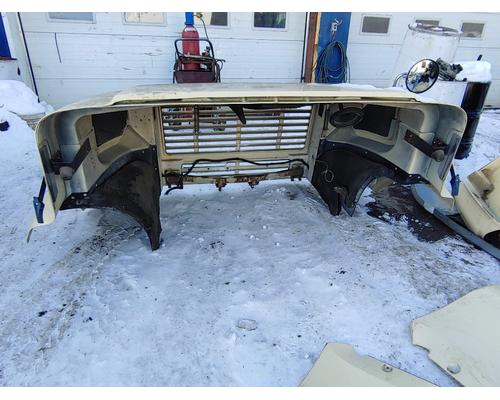 INTERNATIONAL 4600 Hood