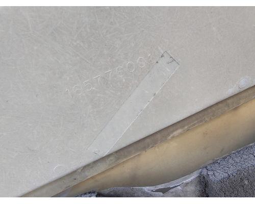 INTERNATIONAL 4600 Hood