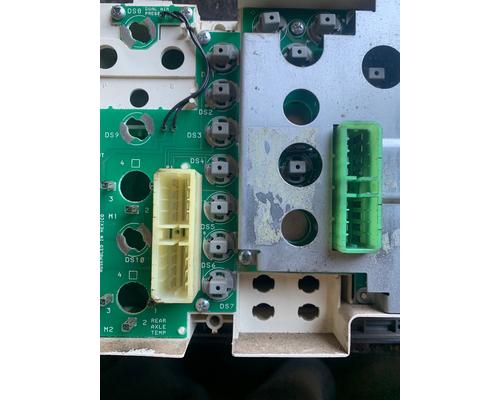 INTERNATIONAL 4700 LOW PROFILE Instrument Cluster