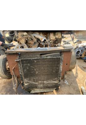 INTERNATIONAL 4700 LOW PROFILE Radiator