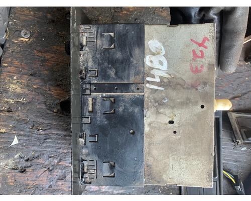 INTERNATIONAL 4700 LOW PROFILE Radio