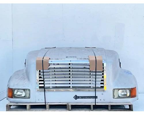 International 4700 LP Hood #