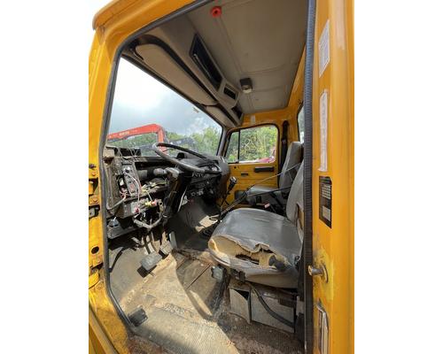 INTERNATIONAL 4700 Complete Vehicle