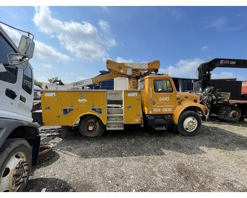 INTERNATIONAL 4700 Complete Vehicle